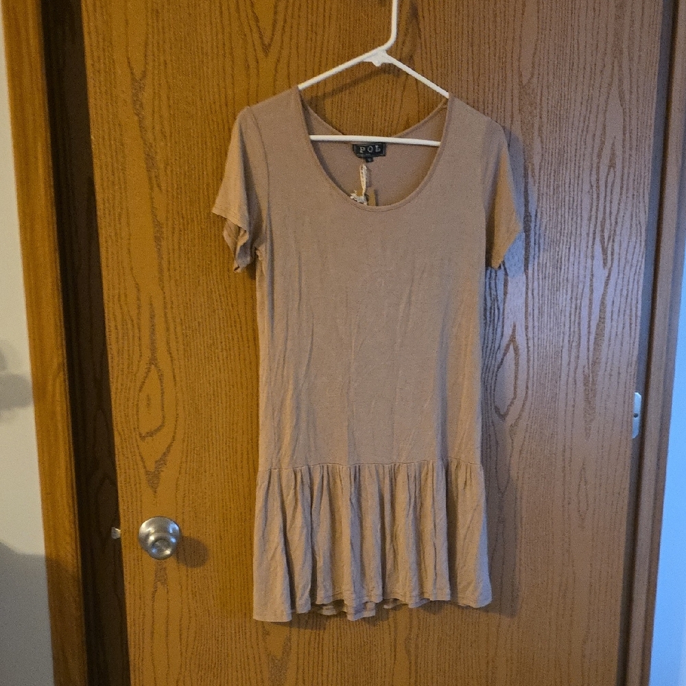 Pol Tan Short Sleeve Tunic with Ruffle Hem